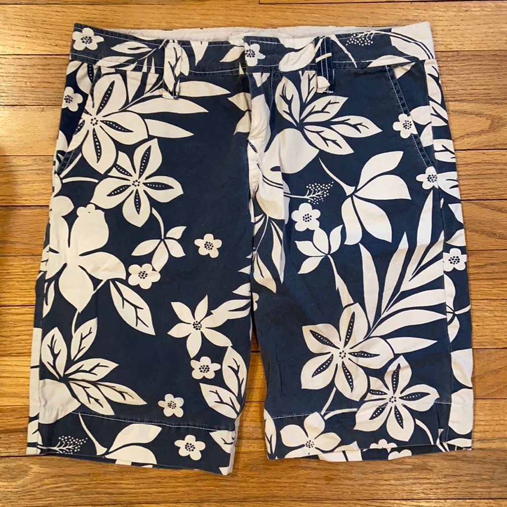 Roxy long shorts size 7